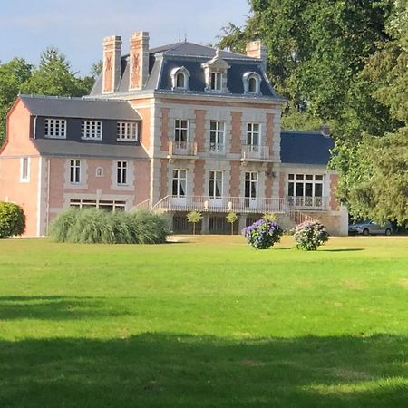 Chateau De La Chasse Beauvais Romagne  Εξωτερικό φωτογραφία