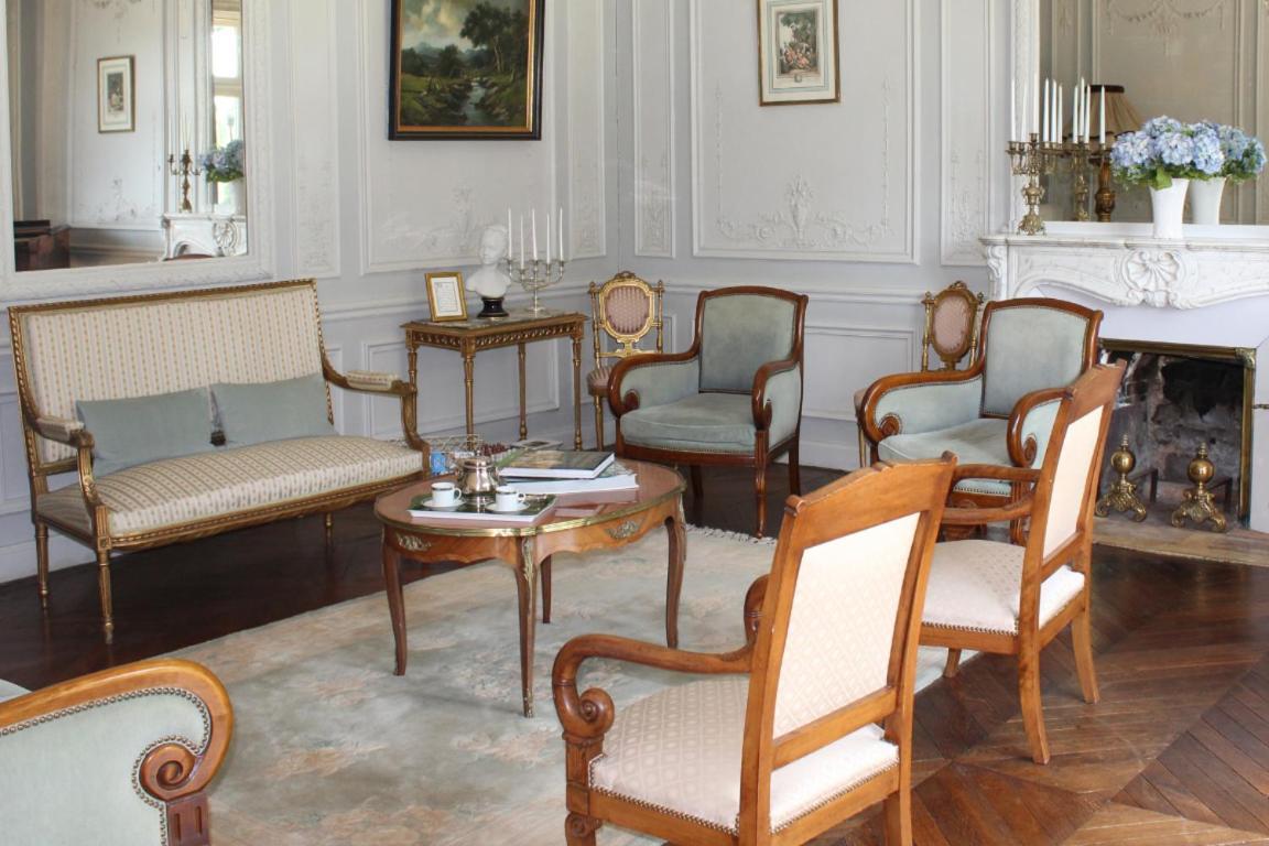 Chateau De La Chasse Beauvais Romagne  Εξωτερικό φωτογραφία
